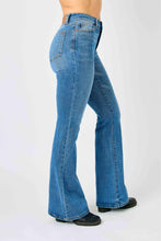 Load image into Gallery viewer, Layla Judy Blue Classic Flare High Rise Jeans