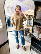 Load image into Gallery viewer, Deep Camel Acid Wash Pullover