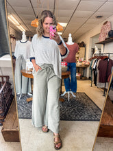 Load image into Gallery viewer, Stripe Dolman Sleeve Top