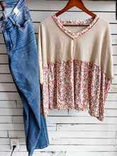 Load image into Gallery viewer, Oatmeal Coral Floral Knit Top