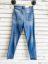 Load image into Gallery viewer, Cassie Judy Blue High Rise Skinny Fit Ankle Side Slit Jean