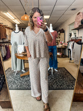 Load image into Gallery viewer, Beige Ditsy Blue Floral Ribbed Set
