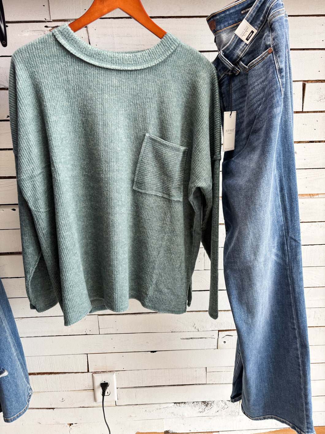 Ash Jade Ribbed Pocket Top