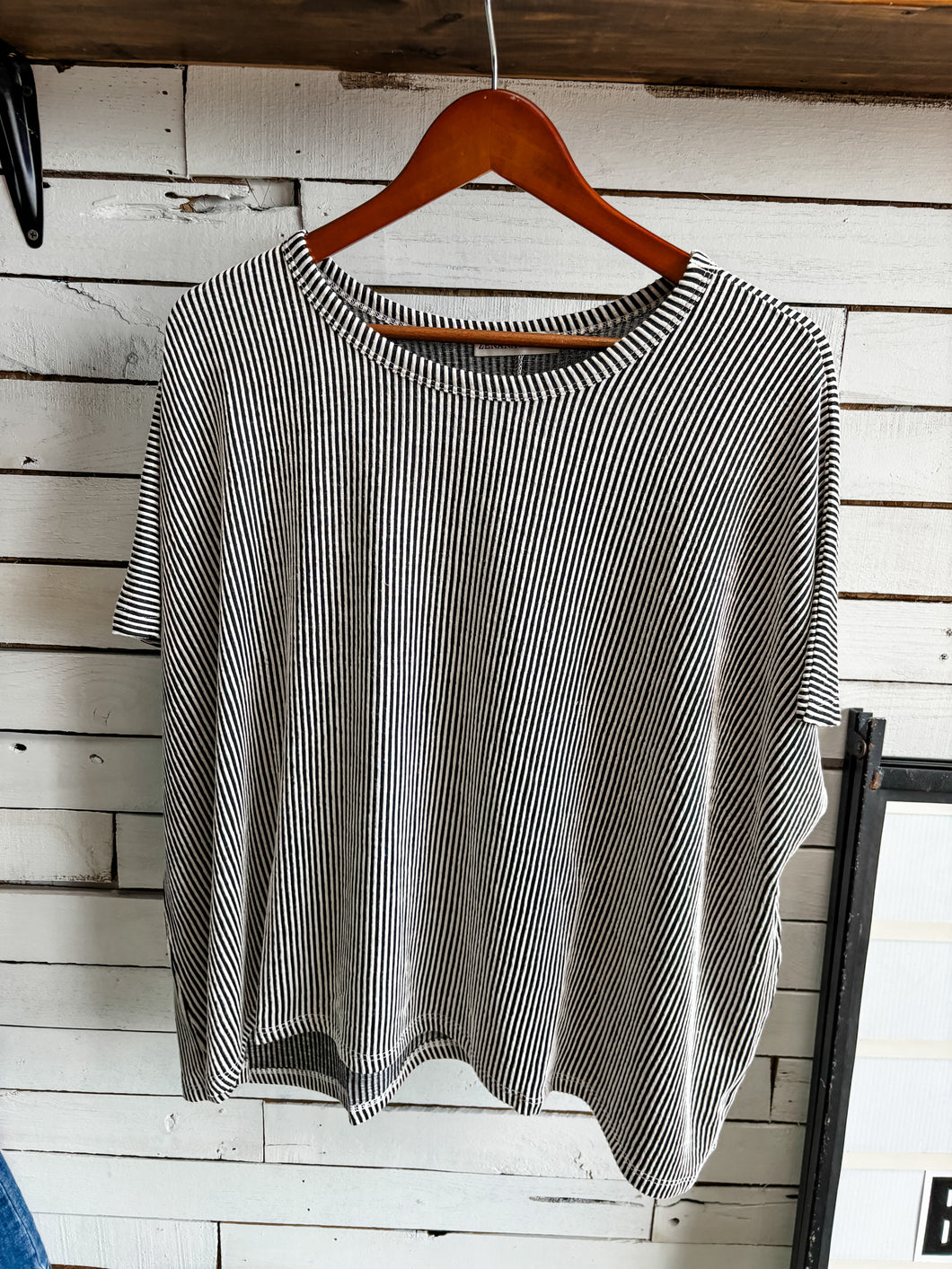 Black/White Stripe Ribbed Top