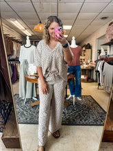 Load image into Gallery viewer, Beige Ditsy Blue Floral Ribbed Set

