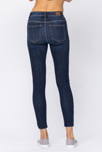 Load image into Gallery viewer, Hannah Judy Blue Skinny Jeans
